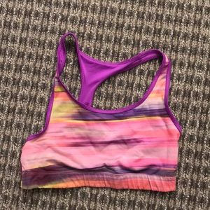 sports bra